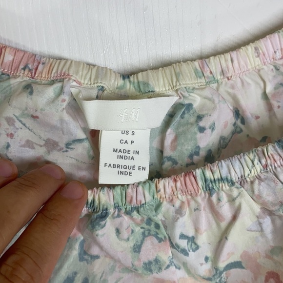 H&M - NWT Light Floral Crop Top Size Small - Picture 5 of 7
